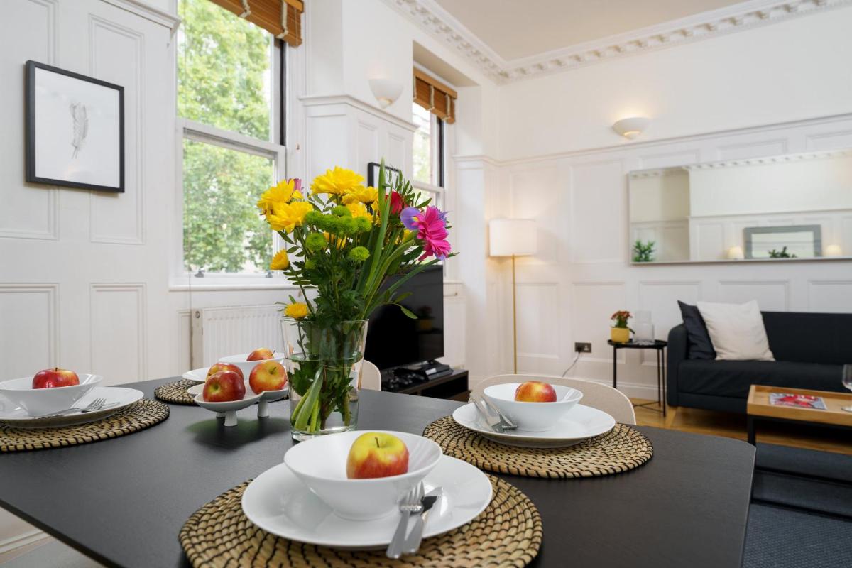 2 Bedr, 3 Beds, 1 Bath Thames, Trafalgar SQ