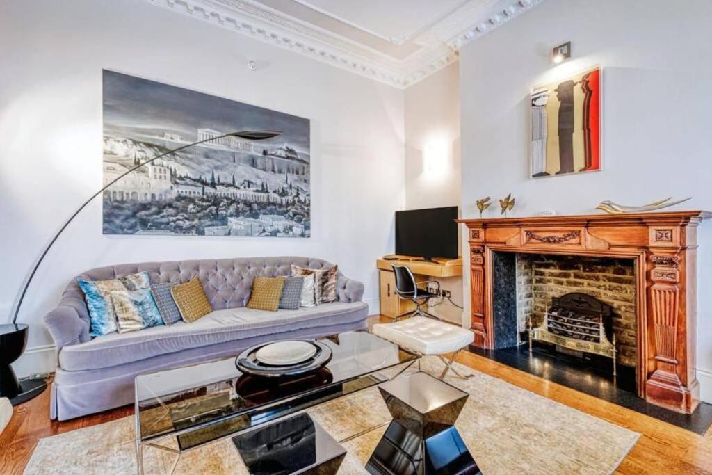 2 Bedroom luxury flat in South Kensington