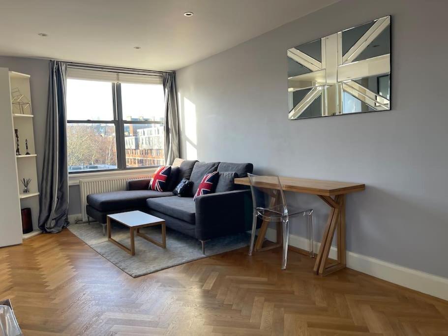 Amazing apartment central London near tube station