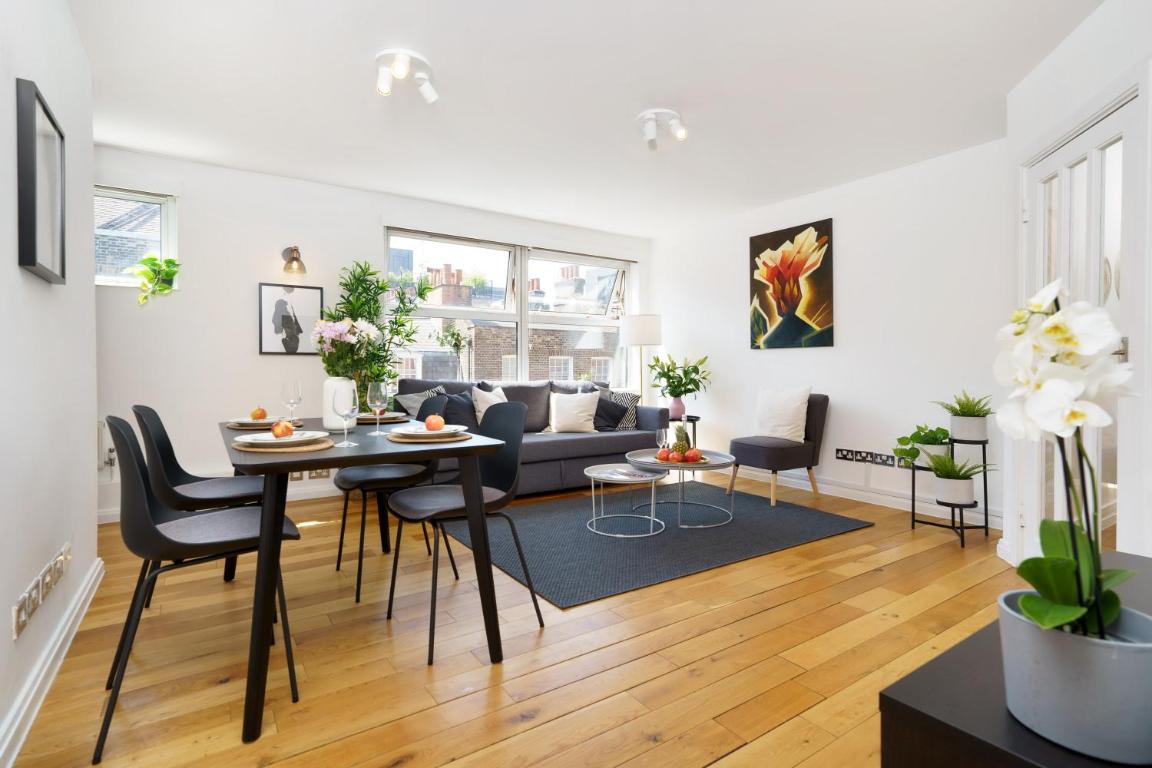 Best Location Oxford Str, Soho 2 Bedr, 3 Beds, 2 Bath