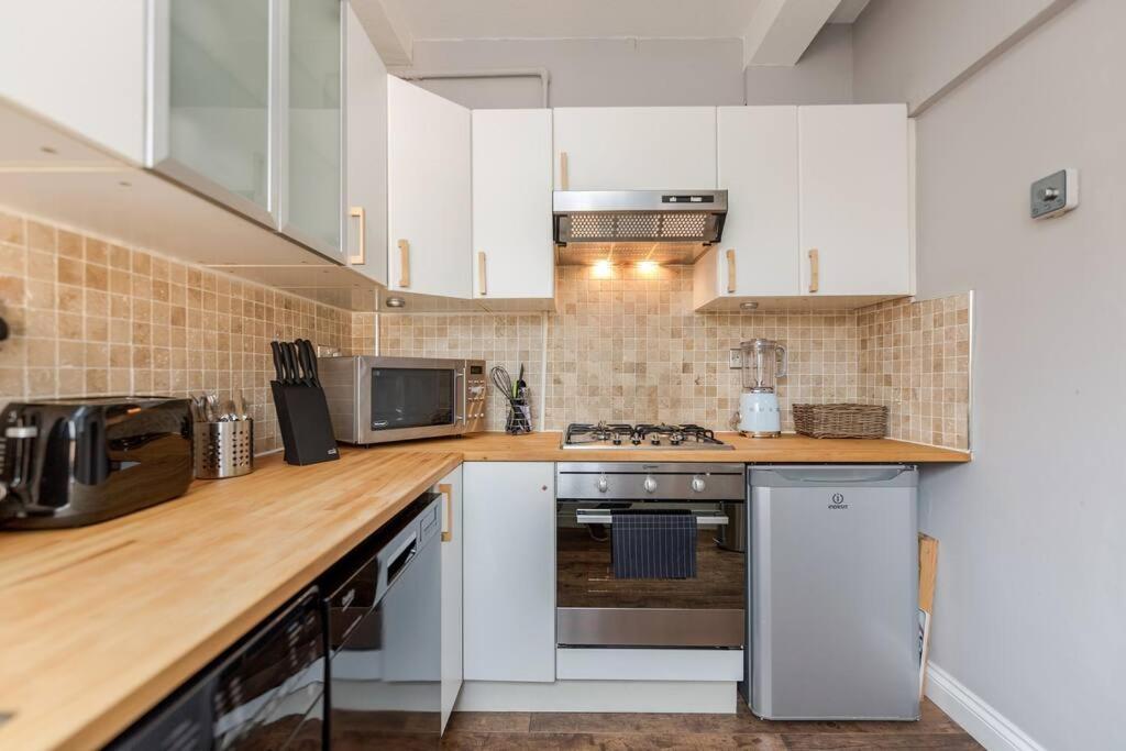 Bright, Modernised Apartment Close to Borough Market