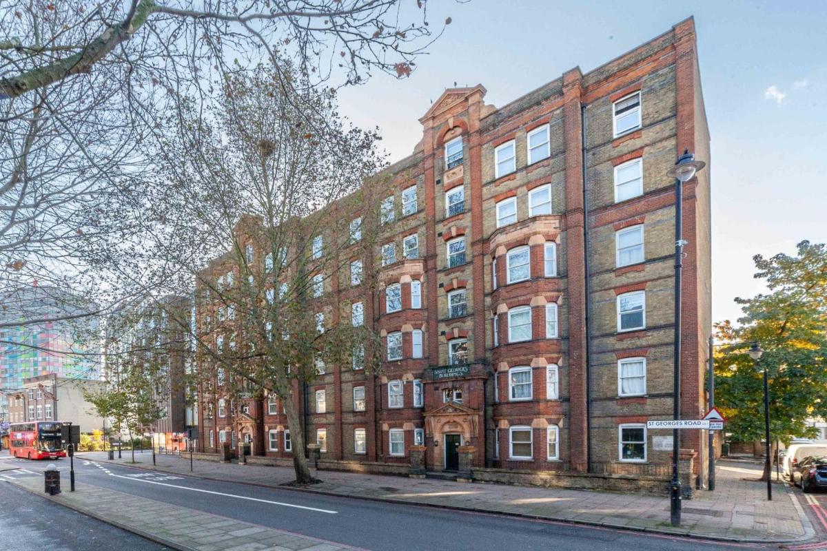 Bright and Cosy Apartment in South London