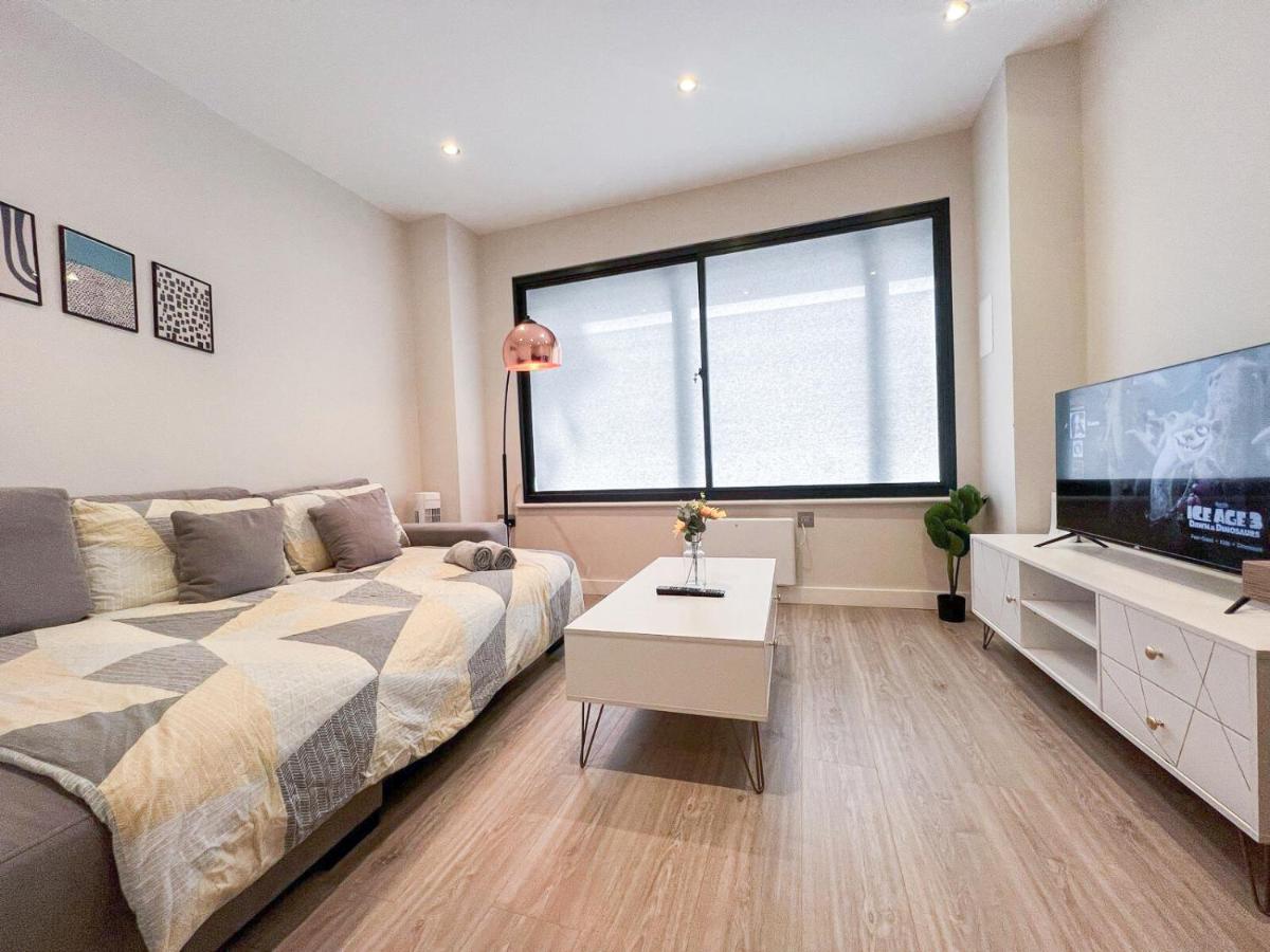 Charming 1-Bedroom Haven near The Shard in Elephant & Castle