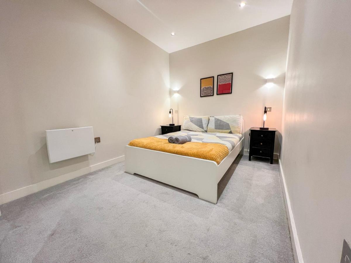 Charming 1-Bedroom Haven near The Shard in Elephant & Castle