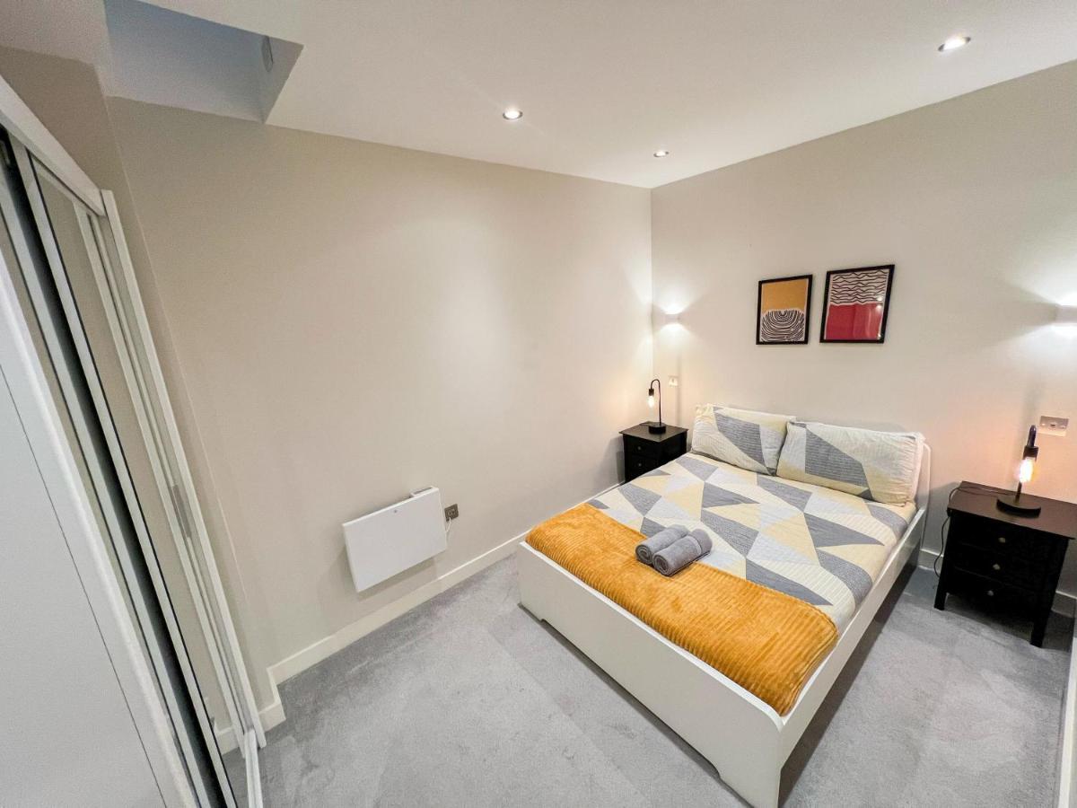 Charming 1-Bedroom Haven near The Shard in Elephant & Castle