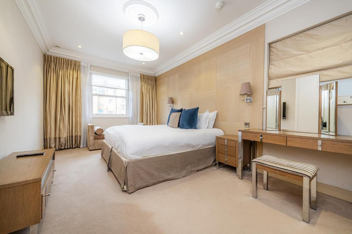 Claverley Court Apartments Knightsbridge