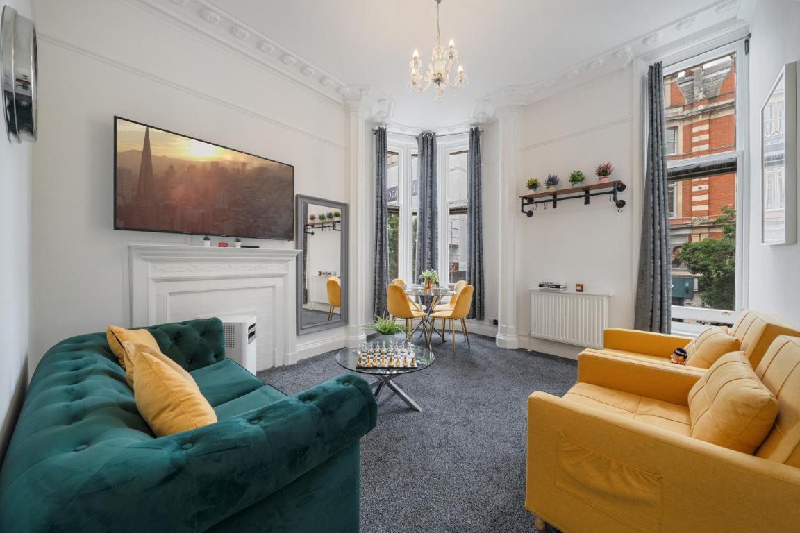 Elegant 3 Bedroom Apartment on Oxford Street Luxury Living in Central London 2GC