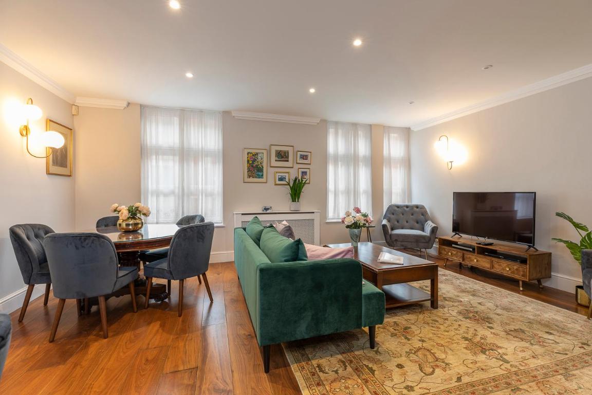 JOIVY Beautiful 2 bed apt in the heart of Mayfair, close to Tube