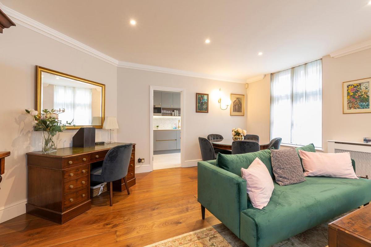 JOIVY Beautiful 2 bed apt in the heart of Mayfair, close to Tube