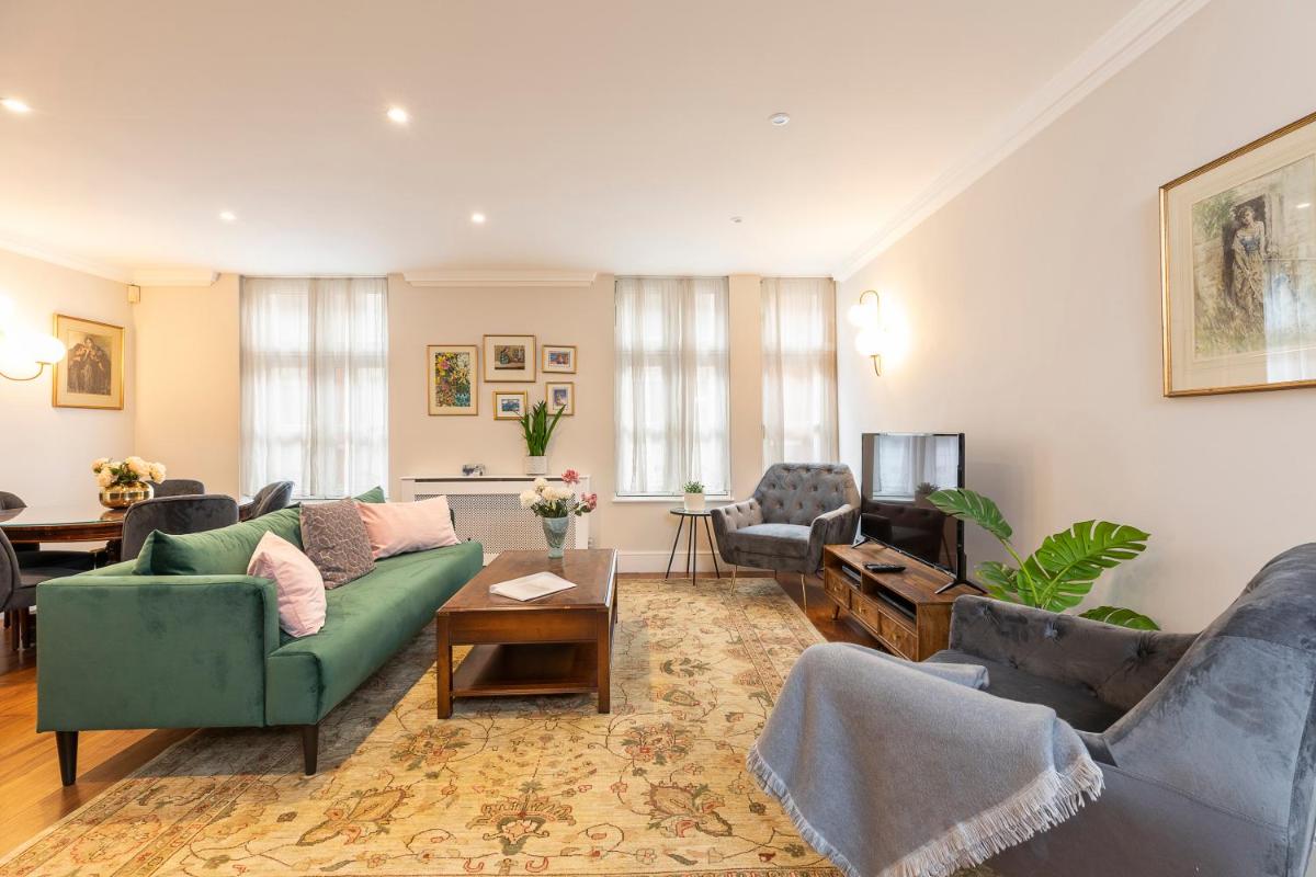 JOIVY Beautiful 2 bed apt in the heart of Mayfair, close to Tube