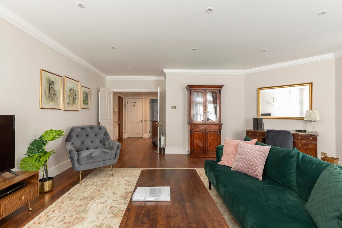 JOIVY Beautiful 2 bed apt in the heart of Mayfair, close to Tube