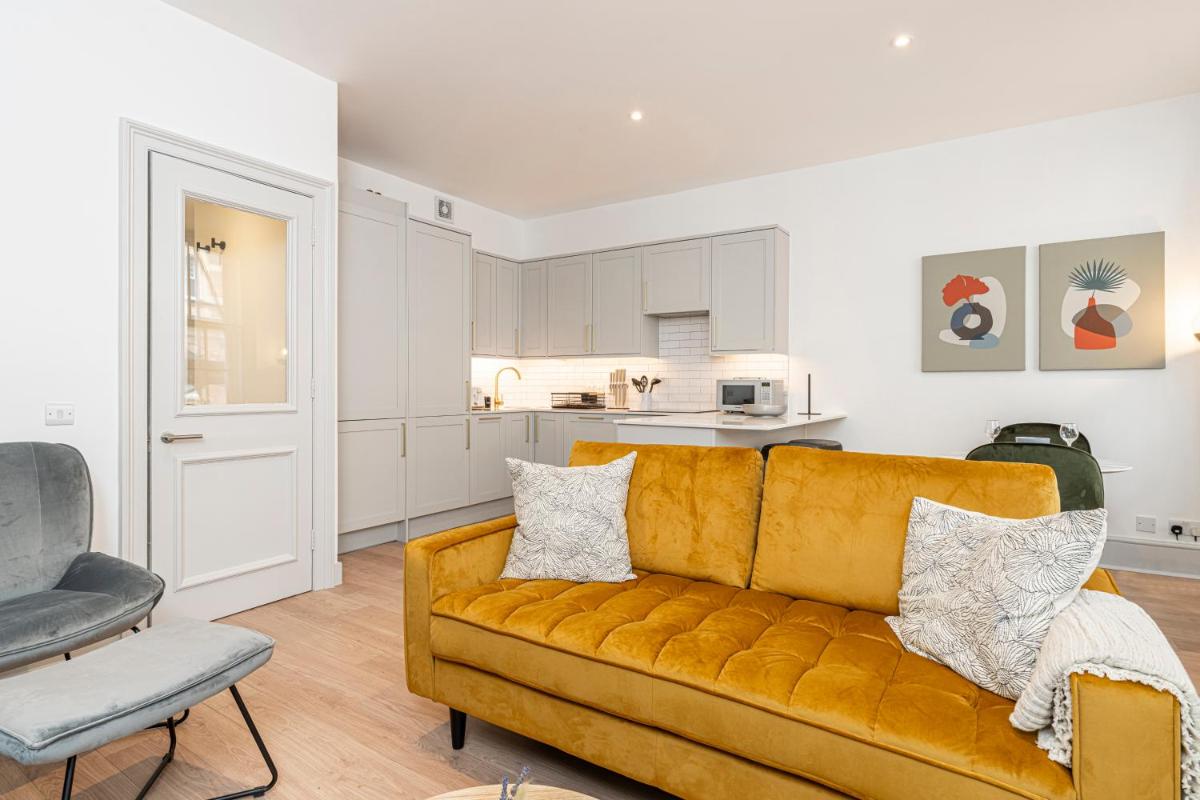 JOIVY Stylish 1 bed flats in Soho, next to Piccadilly Circus