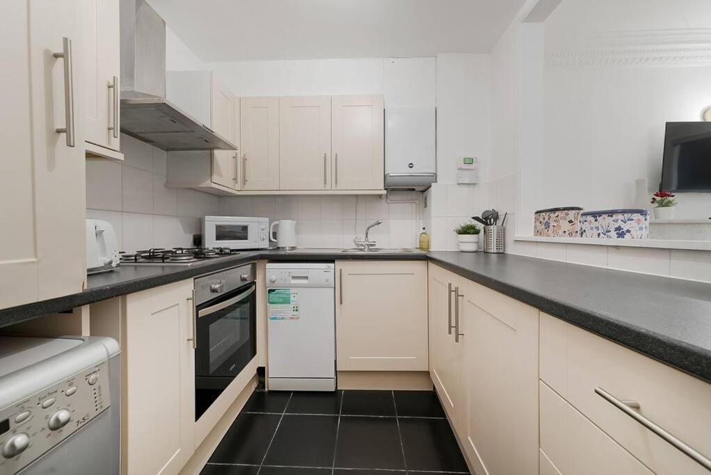 Knightsbridge Two Bed Apartment