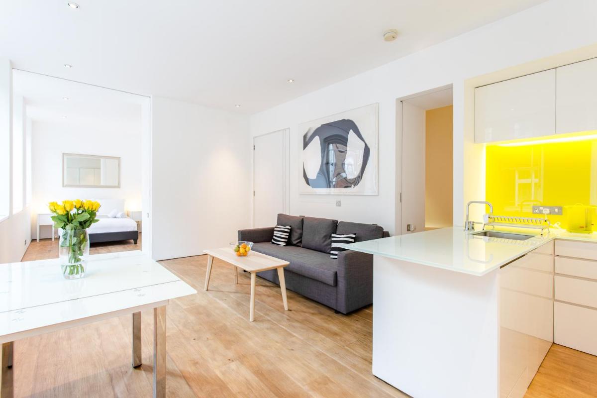 Oxford Circus Designer Apartment