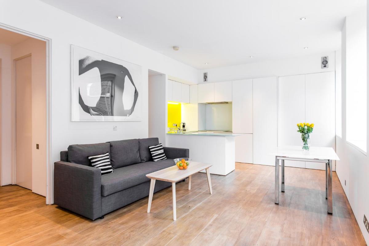 Oxford Circus Designer Apartment