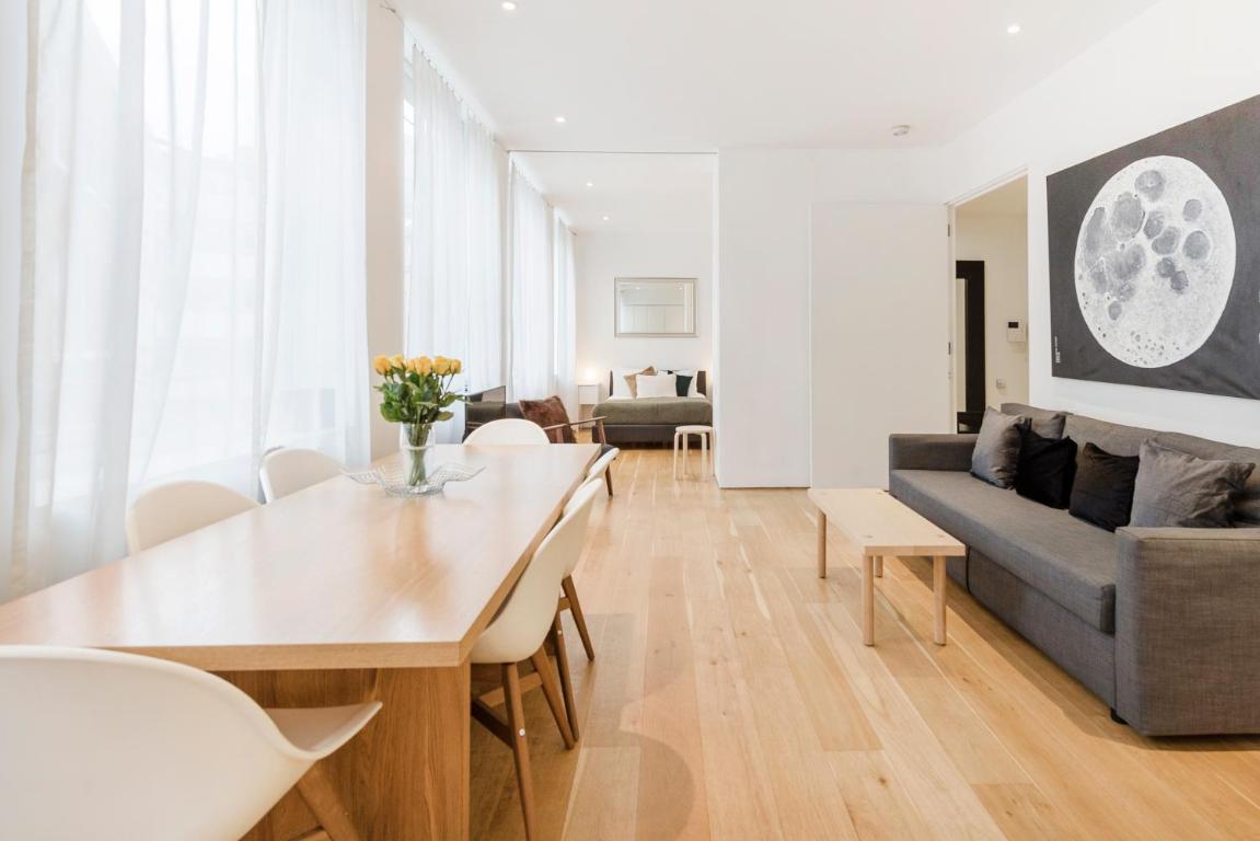 Oxford Circus Designer Apartment