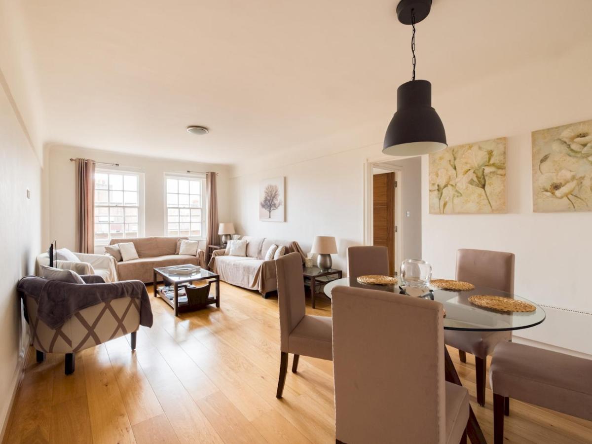 Pass the Keys Spacious 2 bed flat by South Kensington Station