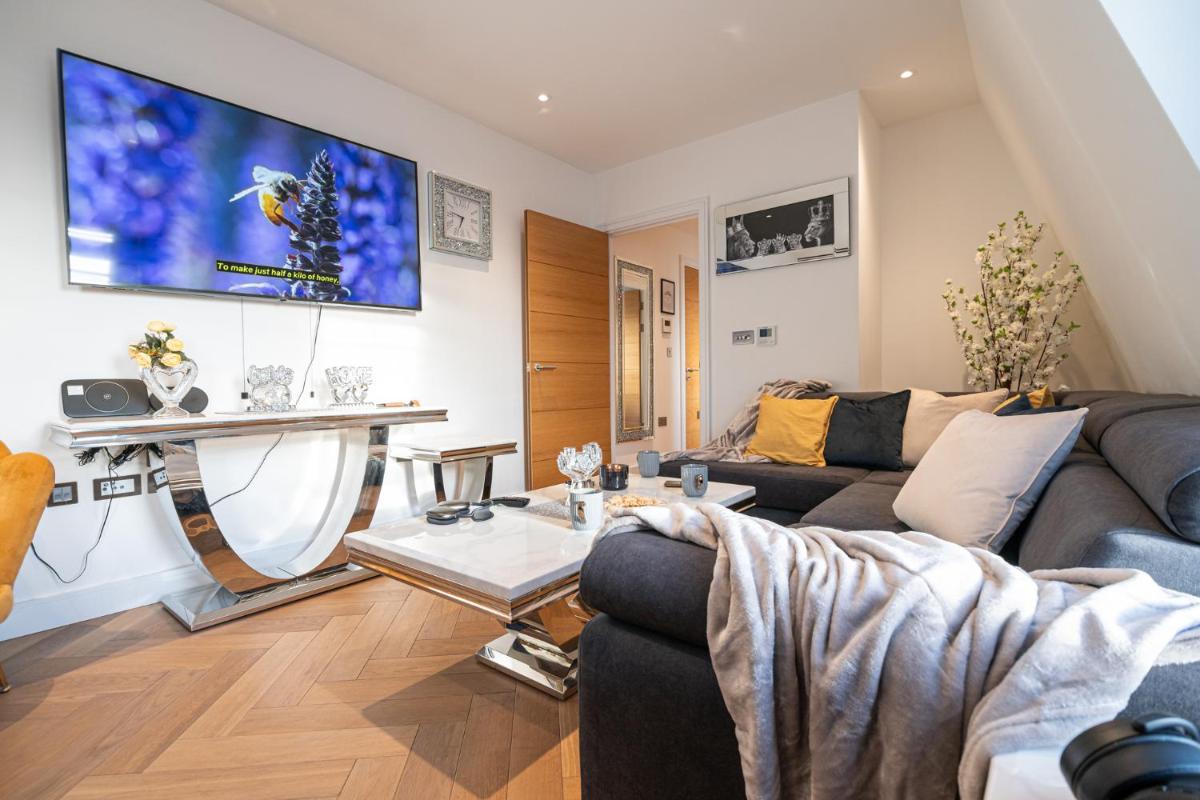 Stunning 1-Bedroom Penthouse in Marble Arch 72