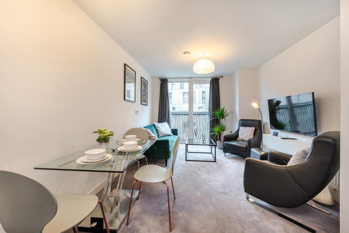 Stylish Apartment by Chelsea-Victoria-Pimlico