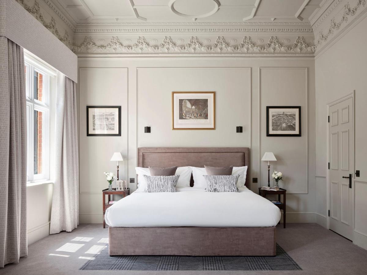 11 Cadogan Gardens and The Apartments by Iconic Luxury Hotels