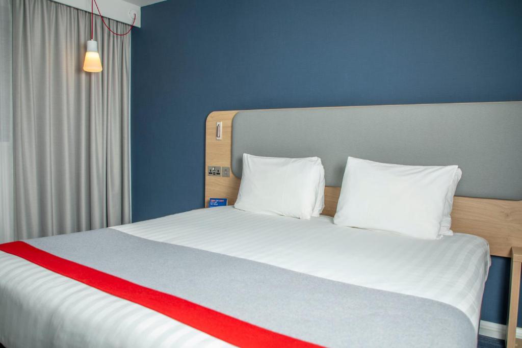 Holiday Inn Express Royal Docks, an IHG Hotel