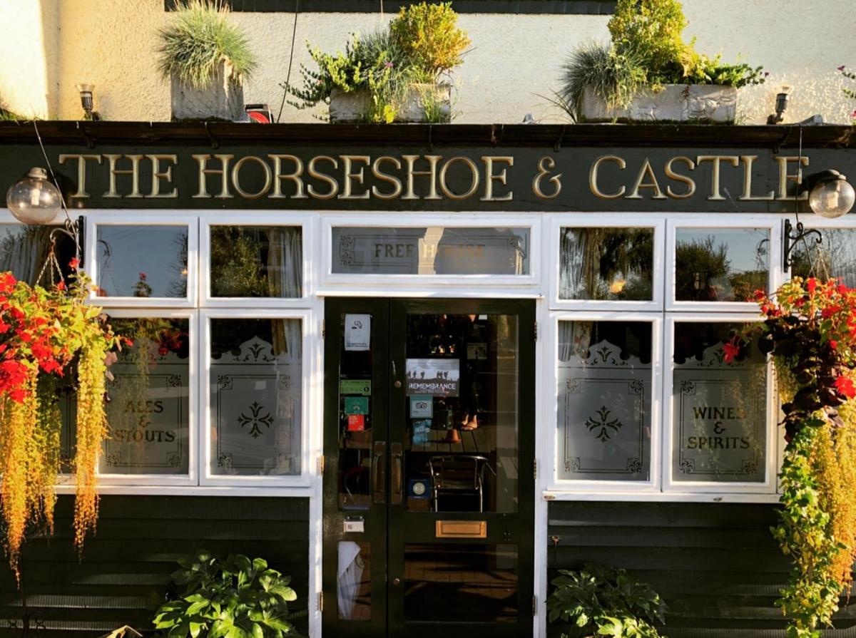 The Horseshoe & Castle