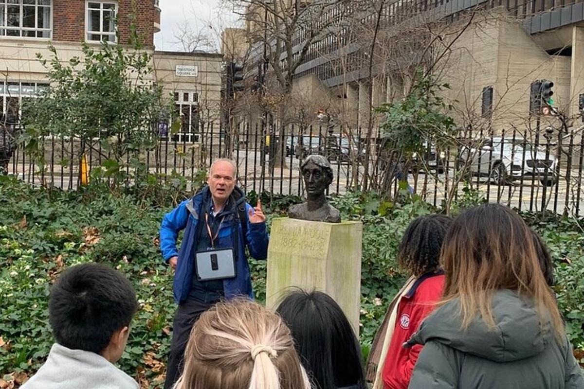 2-Hour Private LGBTQ+ History Tour of London with a Licensed Guide