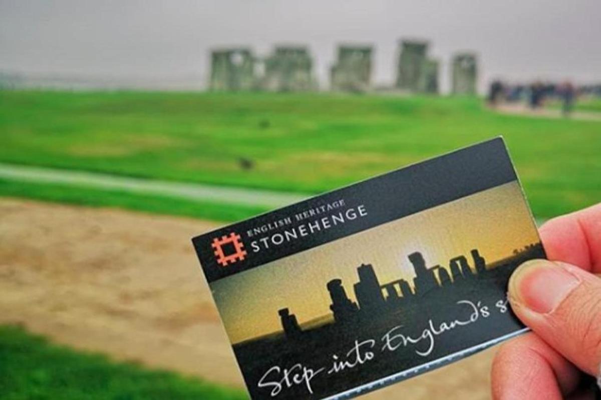 Afternoon Trip London to Stonehenge in a Private Vehicle