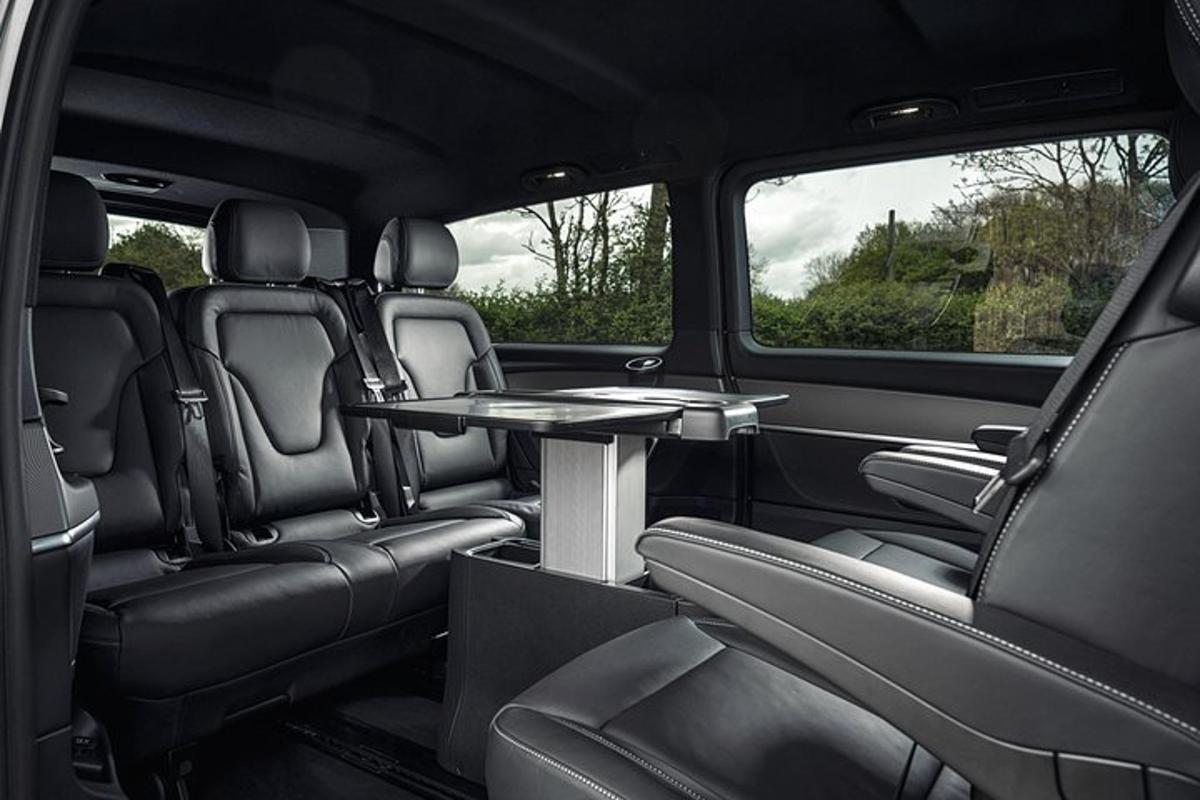 Arrival Transfer: Heathrow Airport LHR to London by Luxury Van