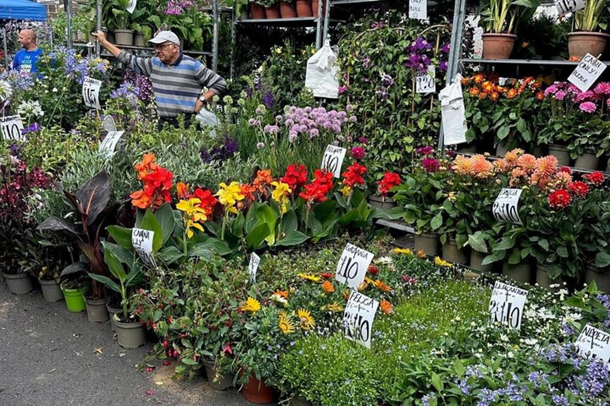 Authentic London Sunday Markets Walking Tour