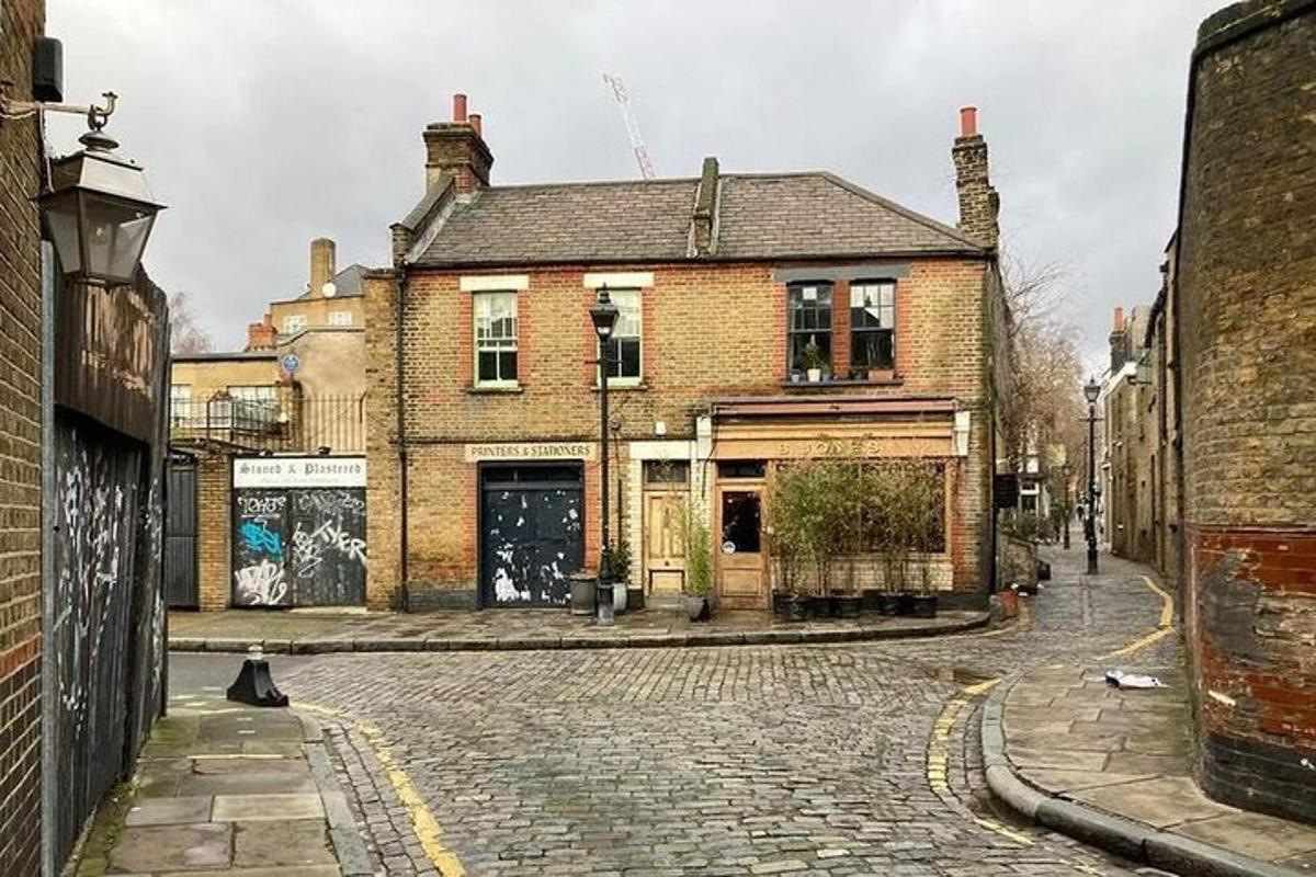 Authentic London Sunday Markets Walking Tour