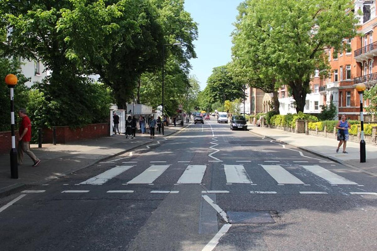 Beatles London Walking Tour of Marylebone and Abbey Road