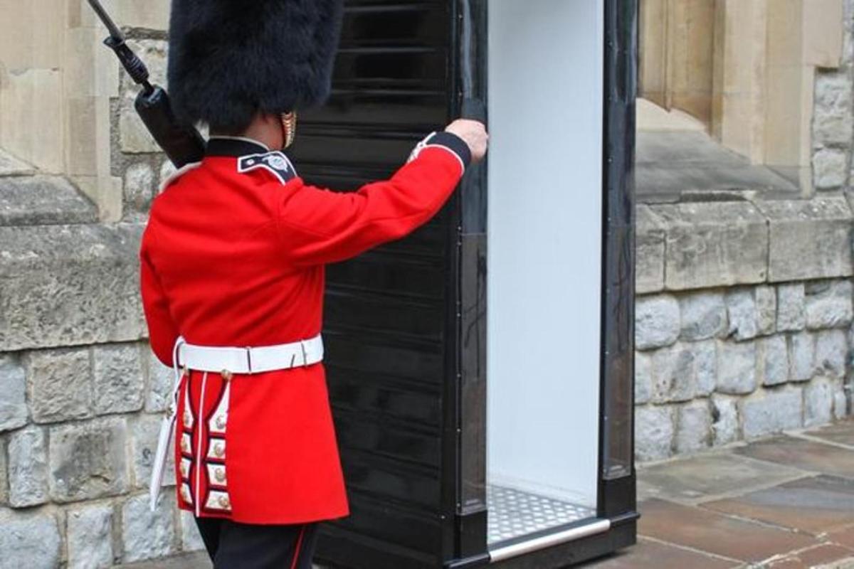 Best of London Tour inc Tower of London and Changing of the Guard