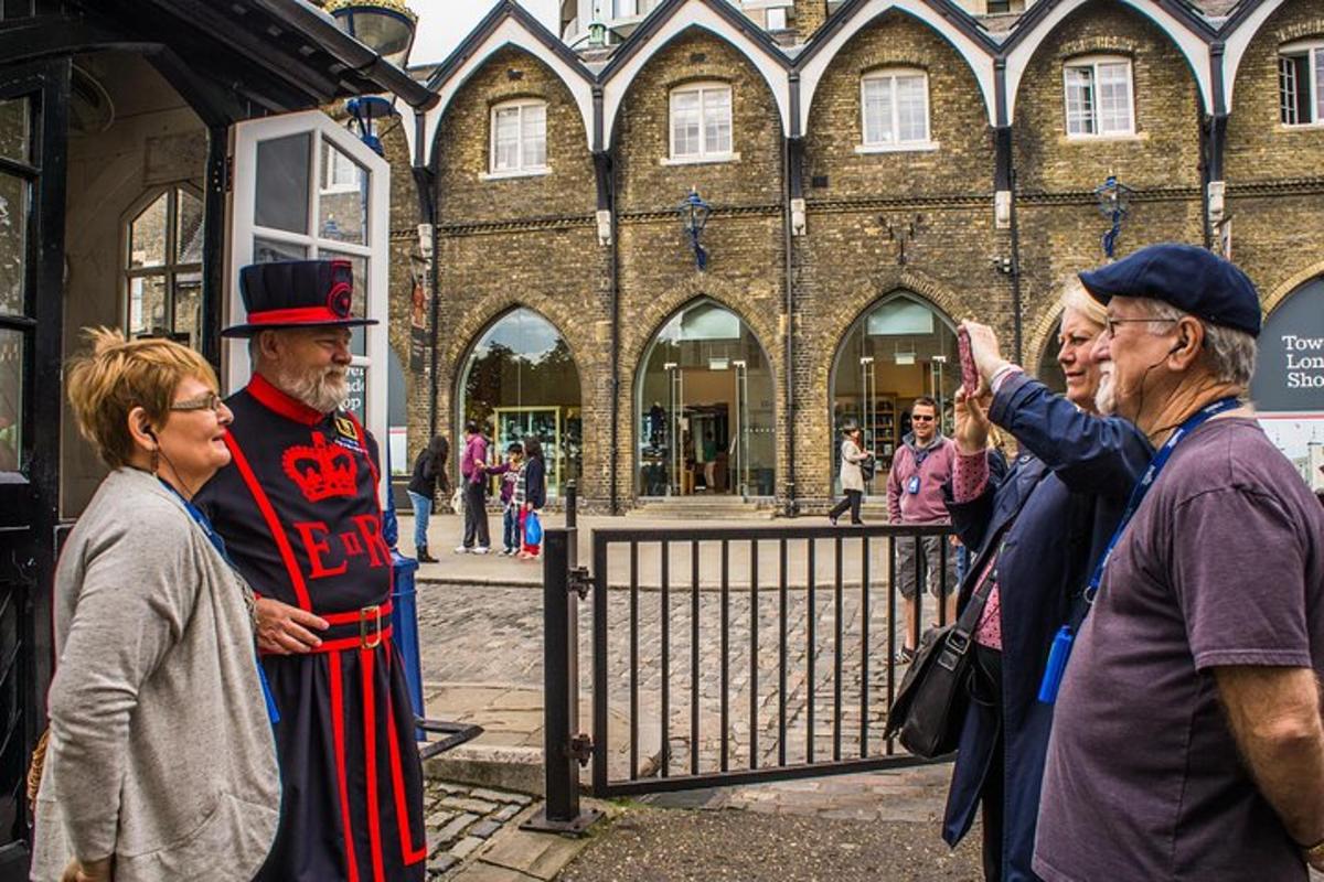 Best of London: Tower of London, Thames & Changing of the Guard