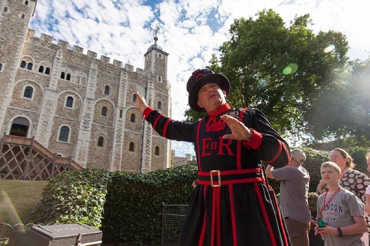 Best of London: Tower of London, Thames & Changing of the Guard