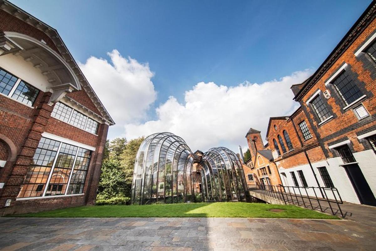 Bombay Sapphire Gin Distillery Tour and Cocktail