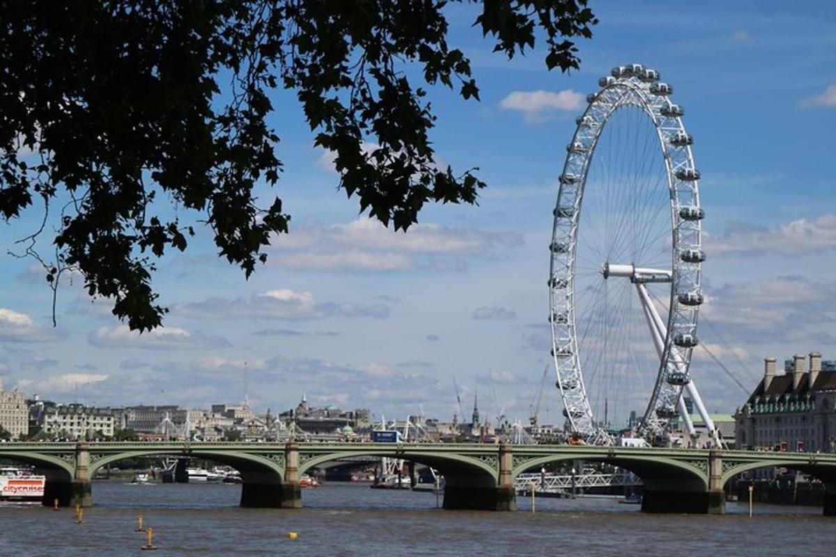 Discover London Along The River