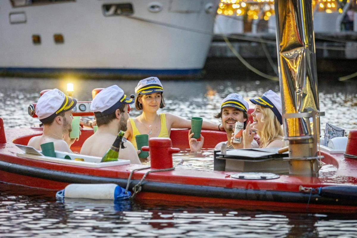 Docklands Hot-tub Cruise