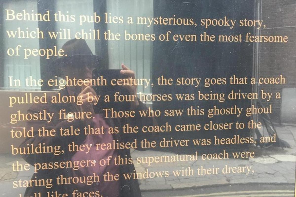 Ghastly Ghosts of Haunted London: Private Tour in a Black Cab