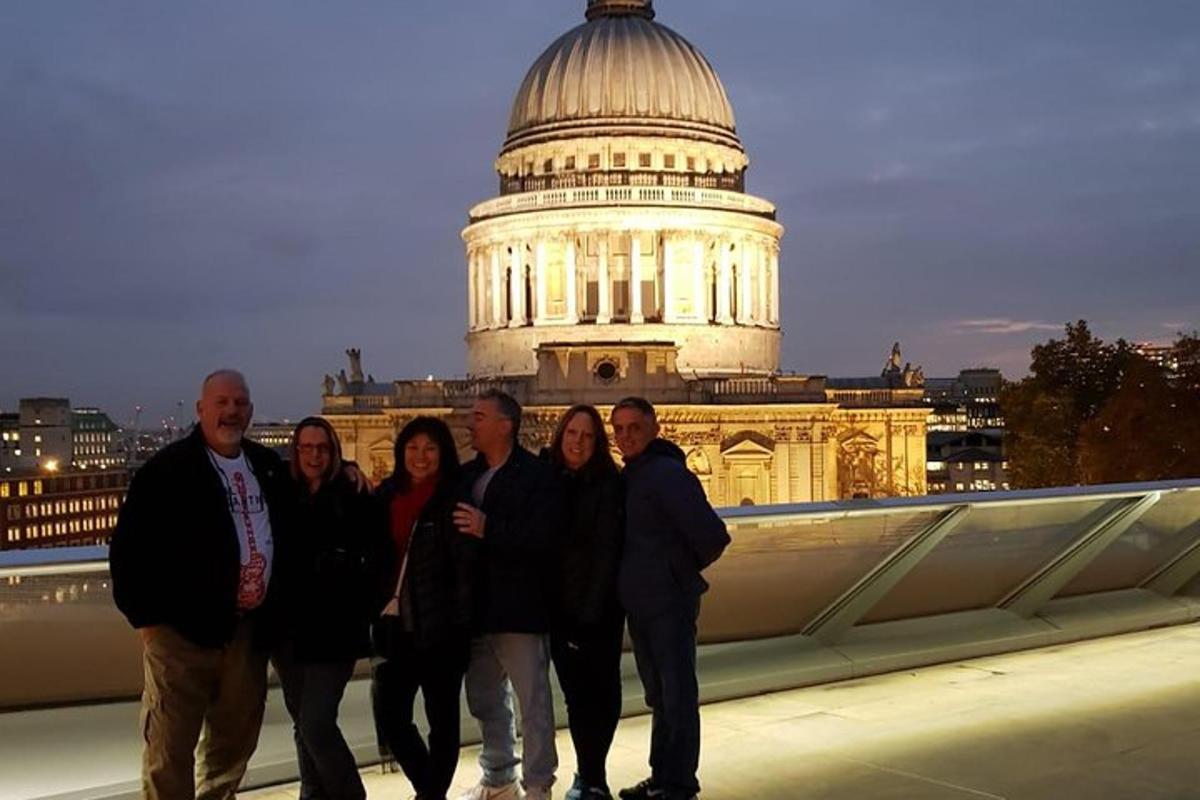 Ghastly Ghosts of Haunted London: Private Tour in a Black Cab