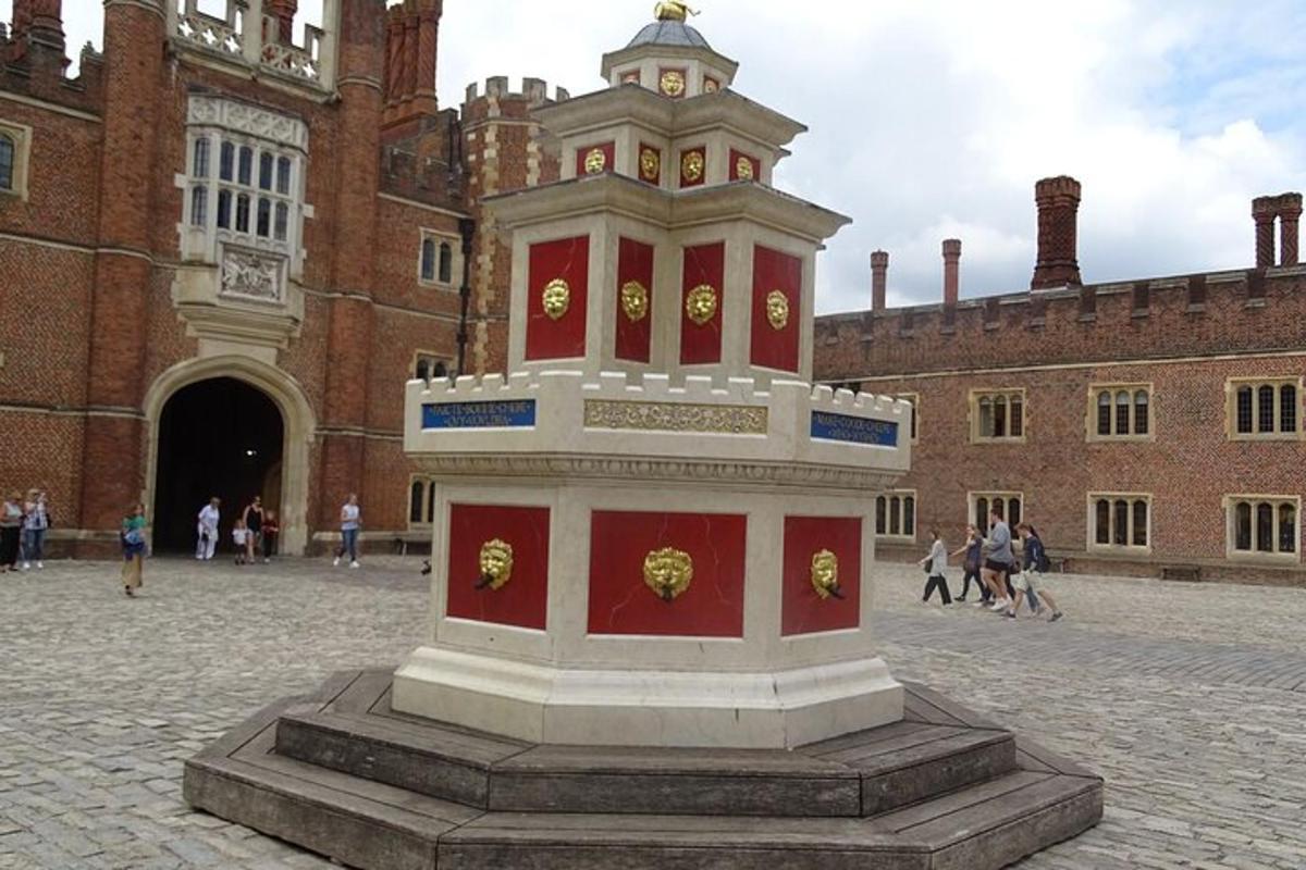 Hampton Court Palace Private Tour – discovering the excesses of Henry VIII