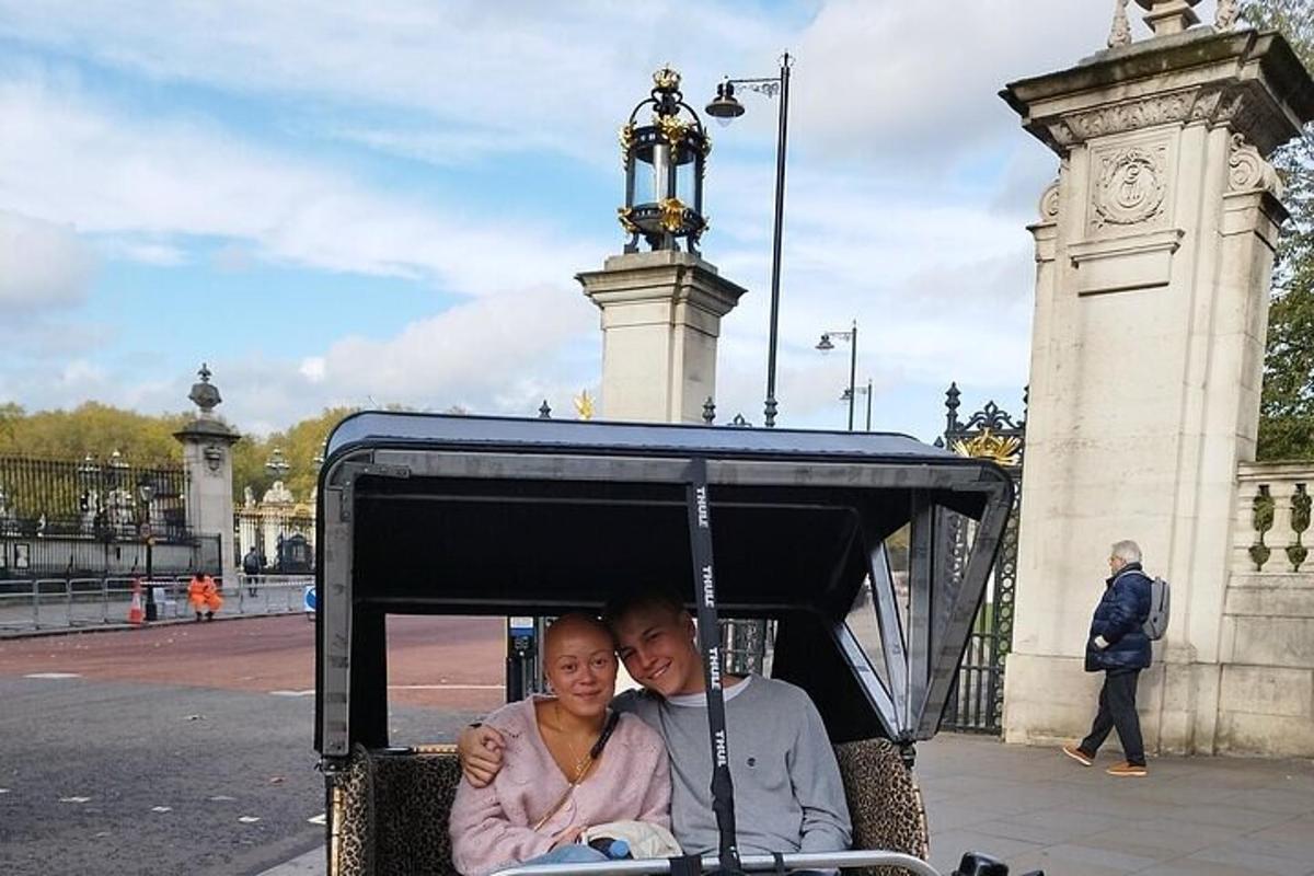 Heart of London Private Guided Rickshaw Journey