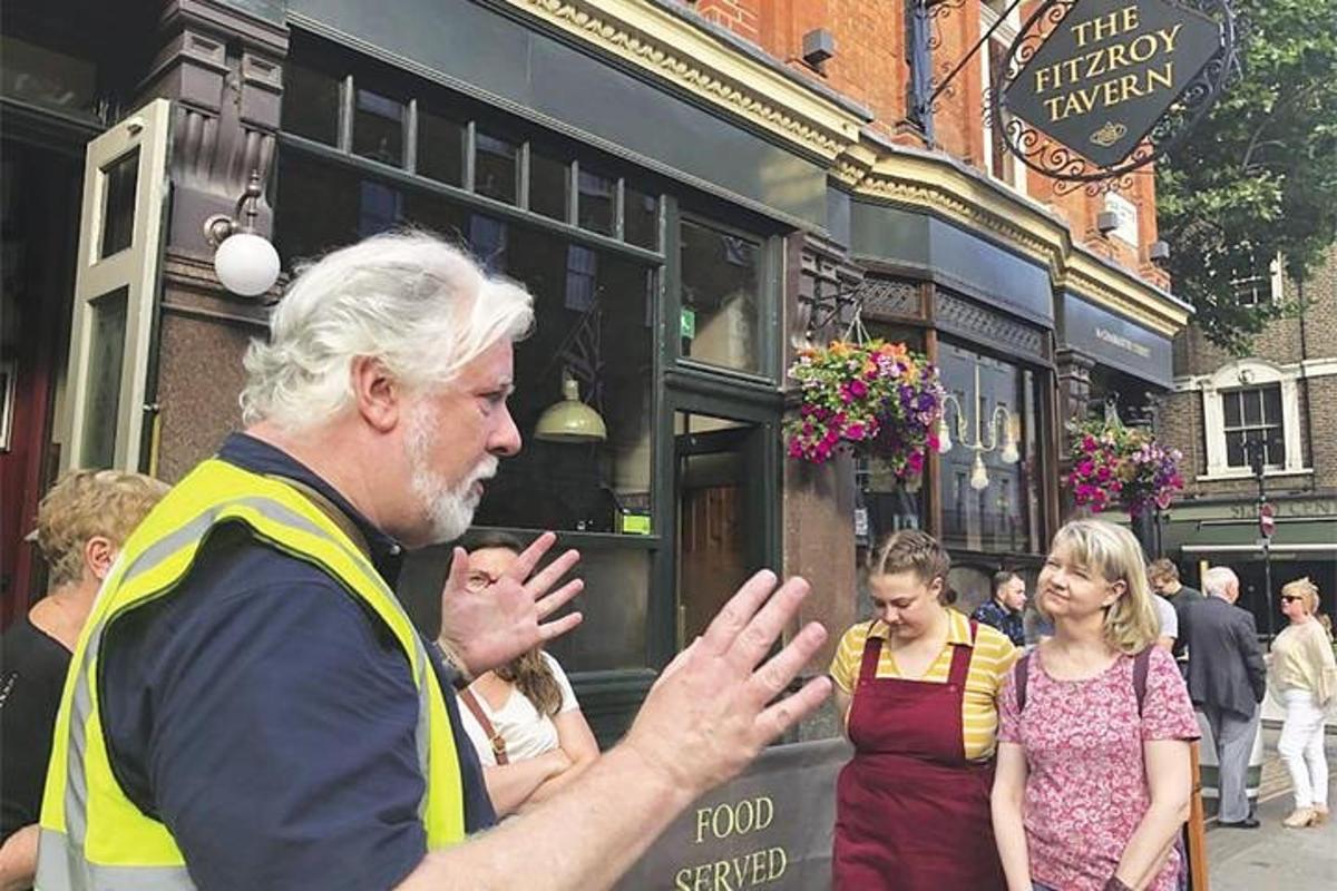 Literary Pub Crawl and Tavern Tour in London