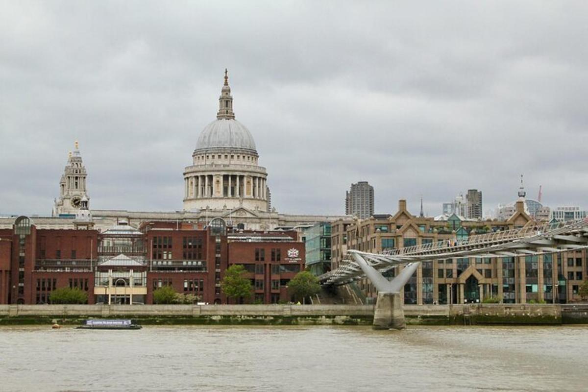 London Art Gallery Small-Group Tour with Guide