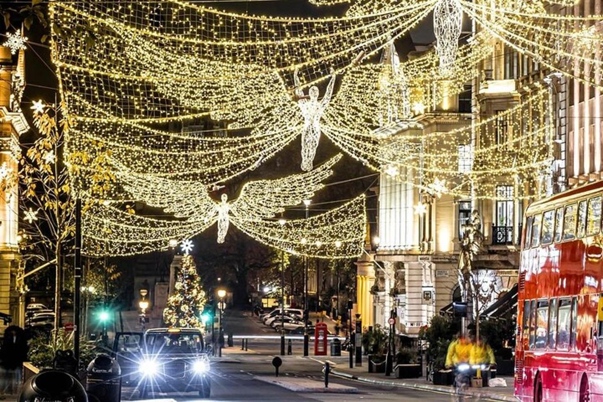 London Christmas Lights Open-Top Bus Tour