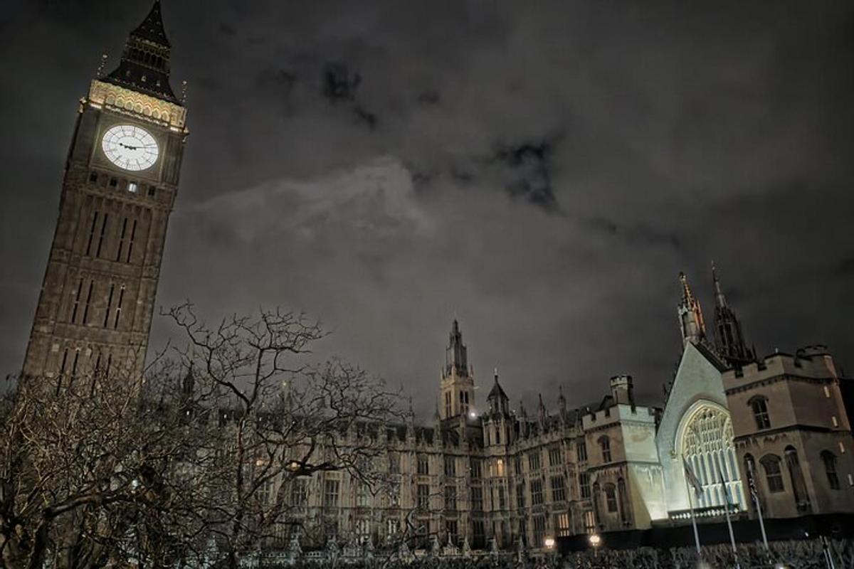 London Royal Westminster By Night Walking Tour