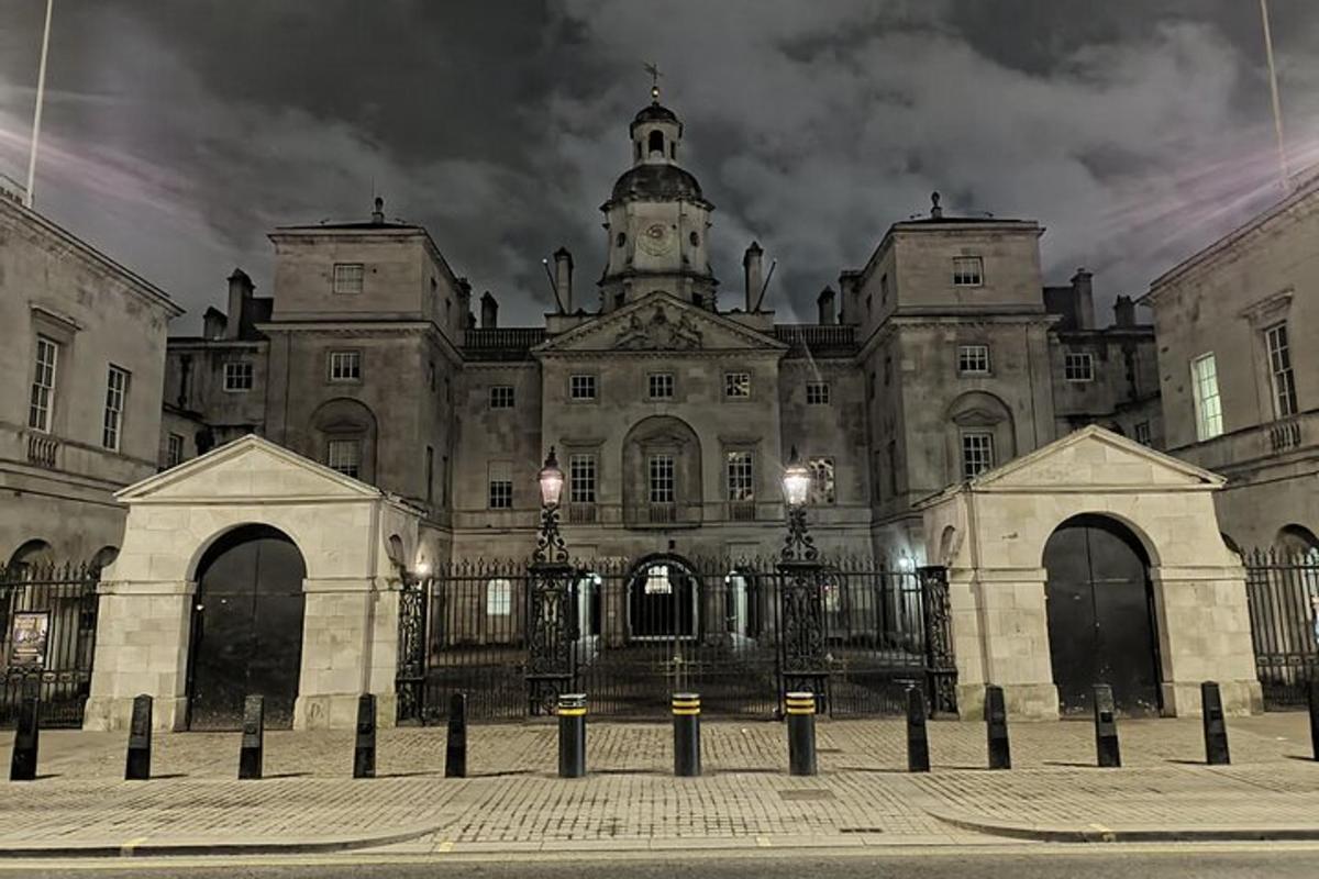 London Royal Westminster By Night Walking Tour