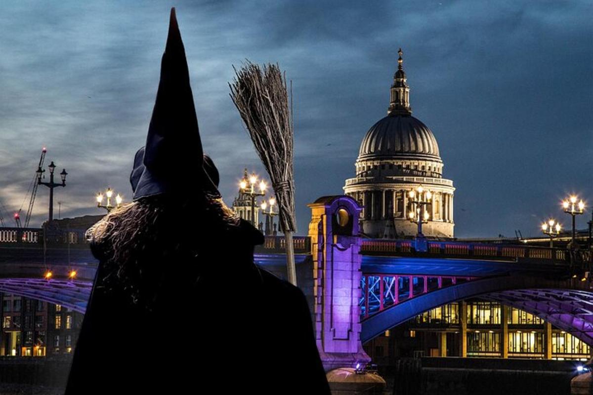 London Witches and History Walking Tour