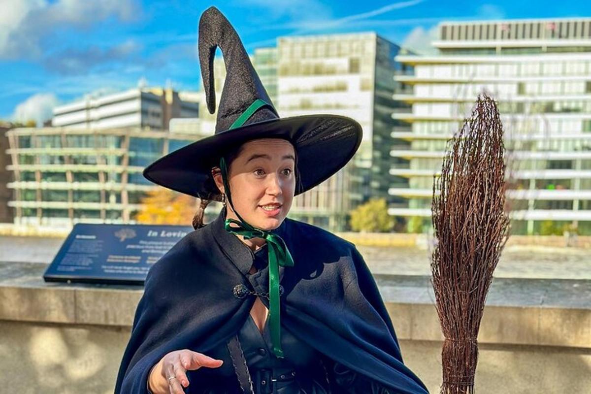 London Witches and History Walking Tour