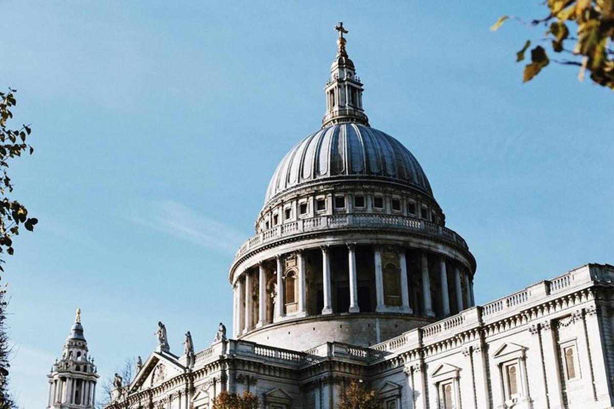 Old City of London Guided Walking Tour Semi-Private 12ppl Max